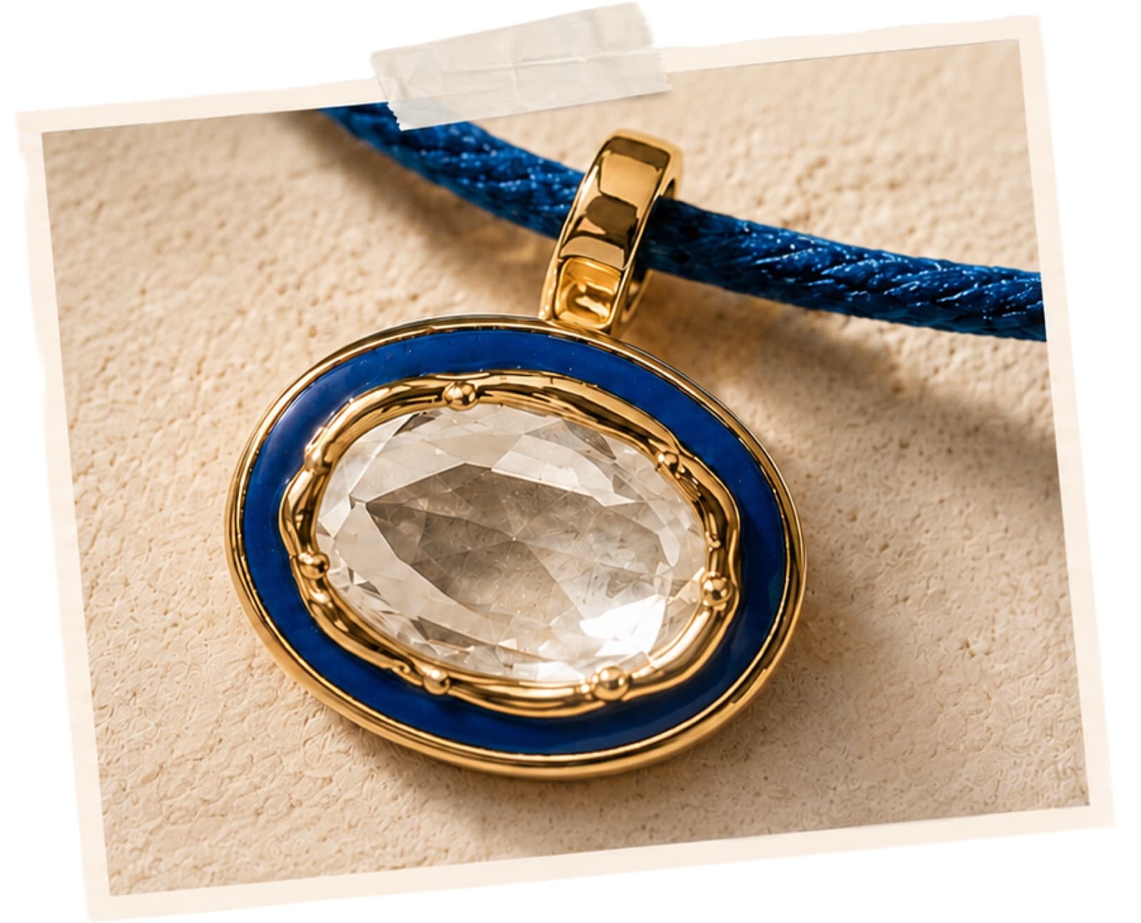Eternal Lines - Necklace Deep Red, Gold Metal Cord Diamond in detail